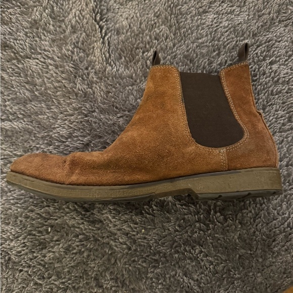 CLARKS Men\'s Brown Suede Chelsea Boots main image 4